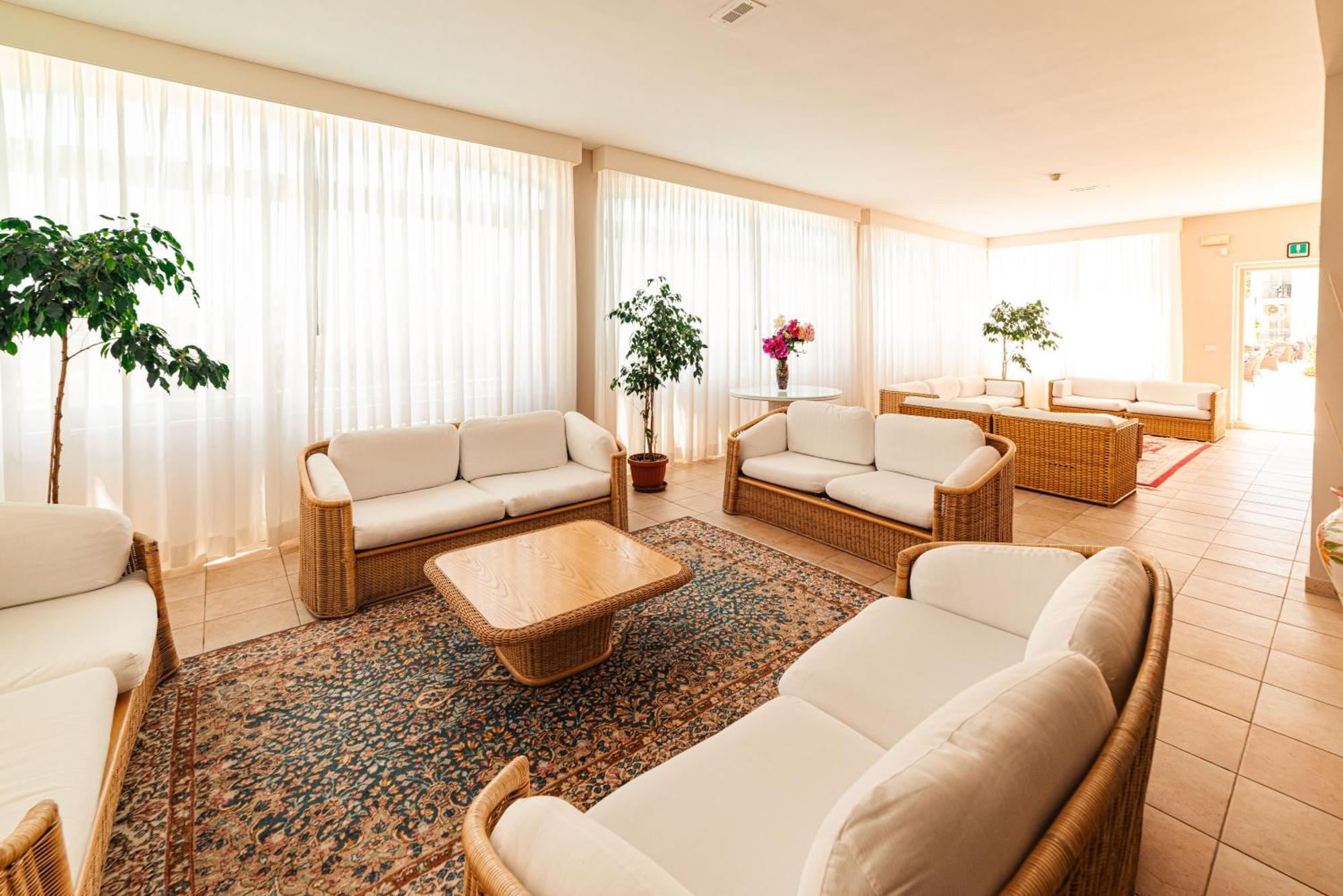 Hotel Degli Aranci Vieste Luaran gambar