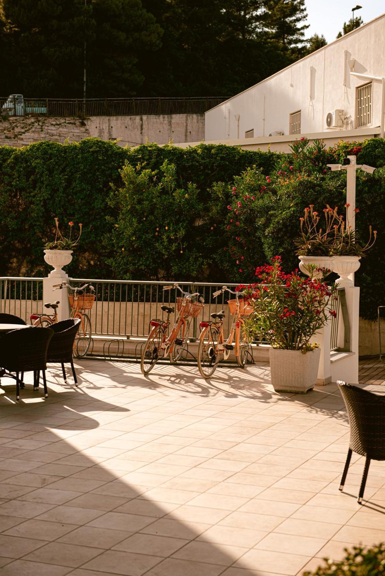 Hotel Degli Aranci Vieste Luaran gambar
