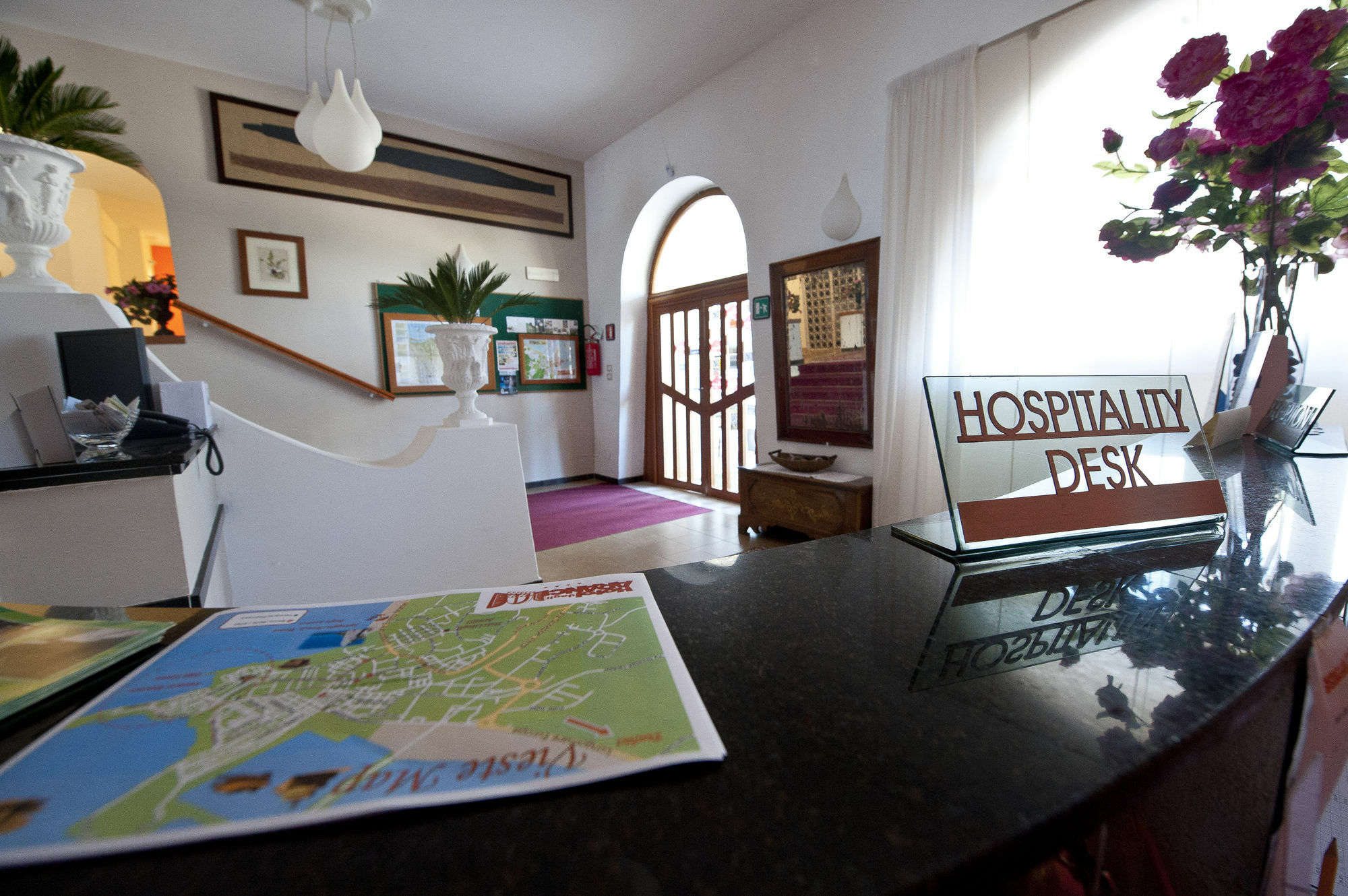 Hotel Degli Aranci Vieste Luaran gambar